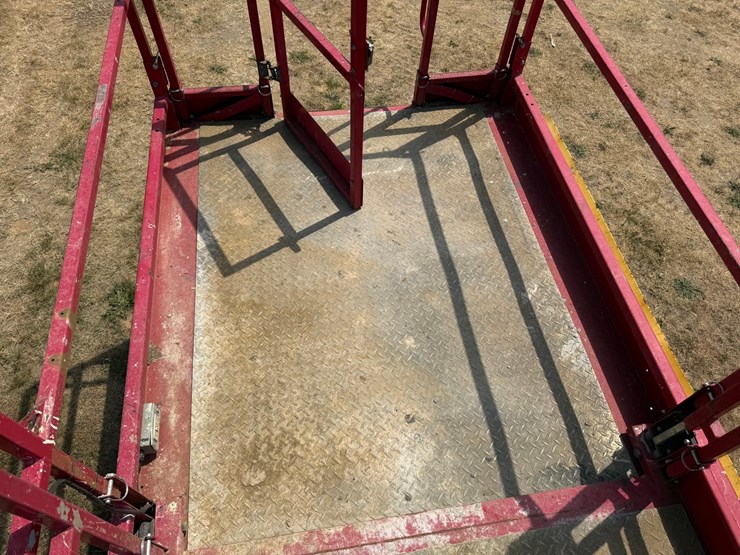 #2085-•-2016-mec-4096-ert-scissor-lift-image-23