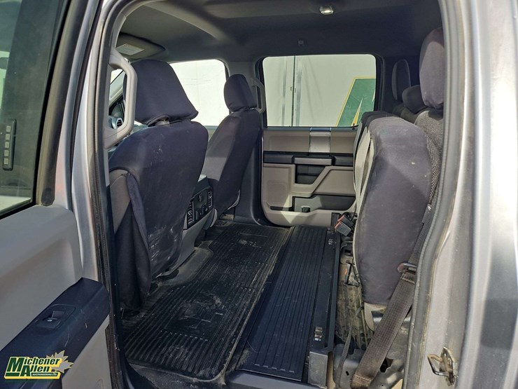 2022-ford-f250-image-29