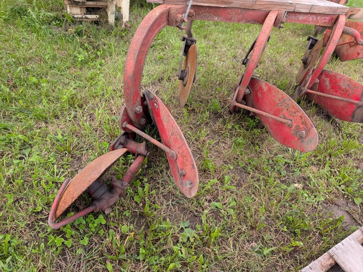#4062-•-massey-ferguson-mow-board-plow-image-8