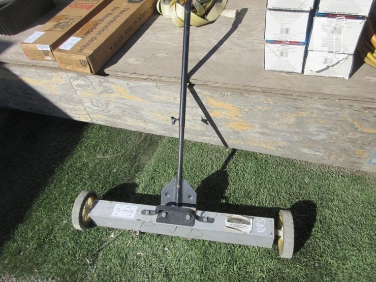 walk-behind-rolling-ground-magnet-image-2
