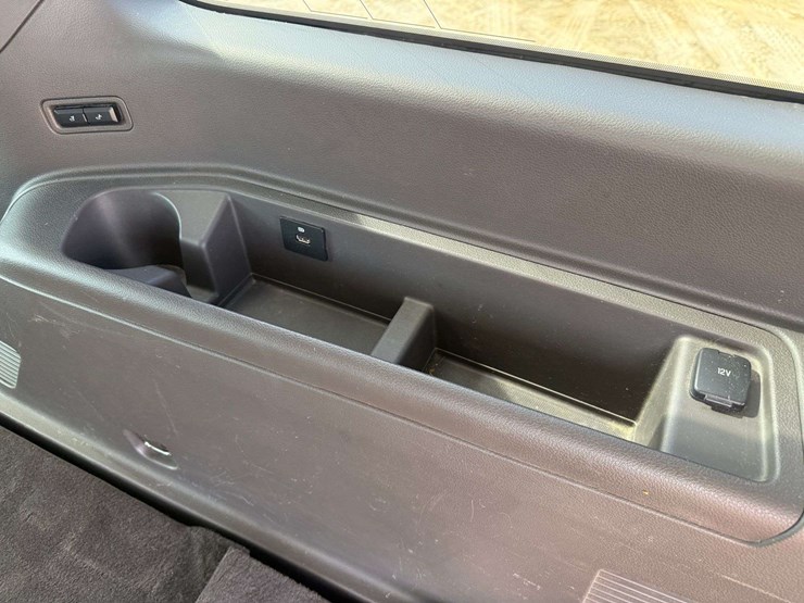 2020-ford-expedition-limited-image-28