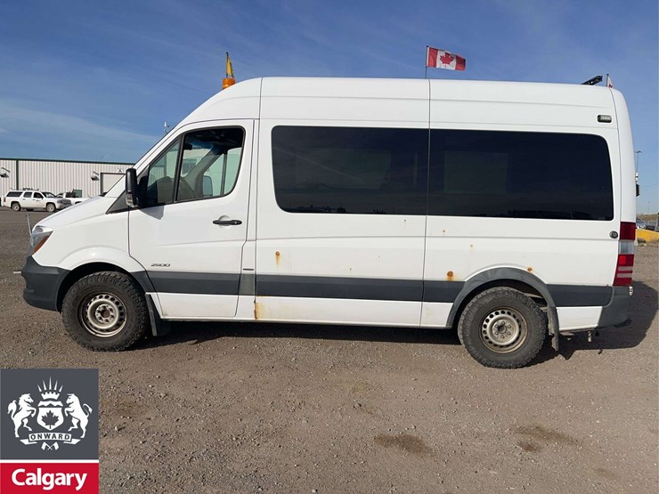 2016-mercedes-benz-sprinter-3500-image-5