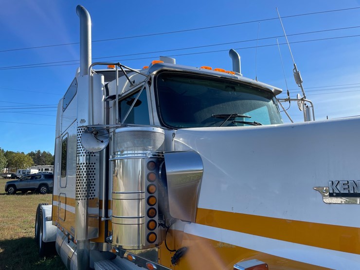 2001-kenworth-w900l-image-61