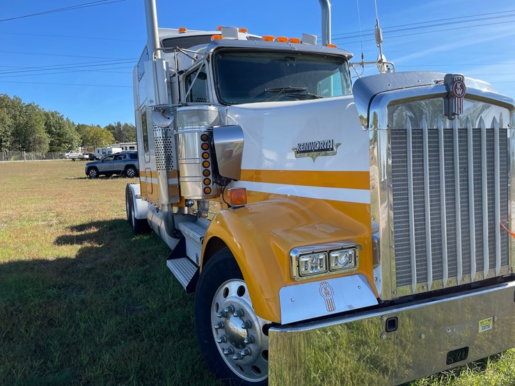 2001-kenworth-w900l-image-7