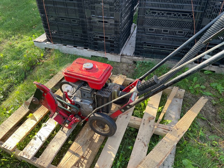 #3216-•-toro-58435-walk-behind-edger-image-2