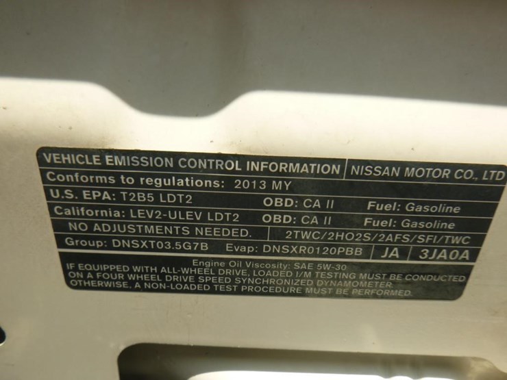 2013-nissan-pathfinder-image-12