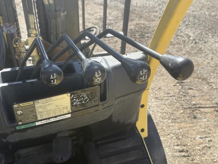 hyster-h80ft-forklift-image-15