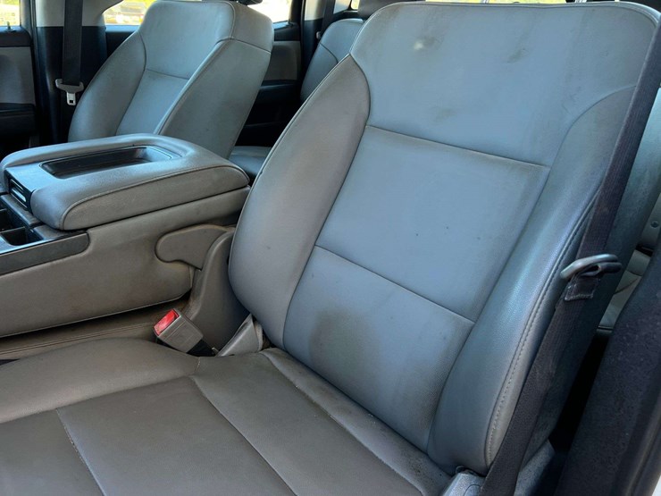 2019-chevrolet-silverado-5500hd-image-22
