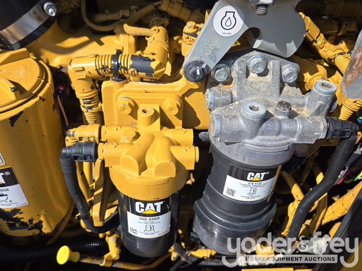2021-caterpillar-d4-lgp-image-51