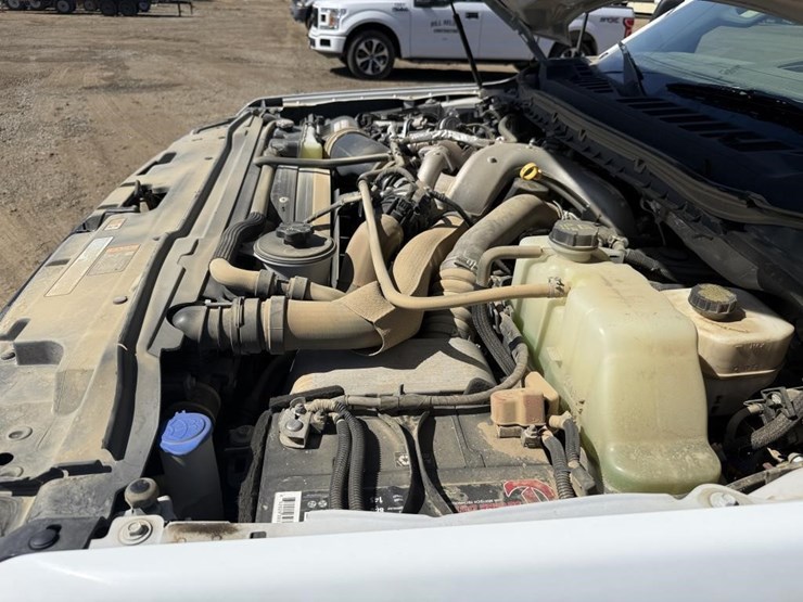 2024-ford-f350-xl-image-51