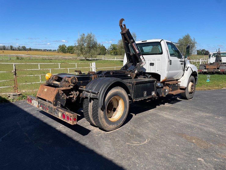 2013-ford-f750-image-5