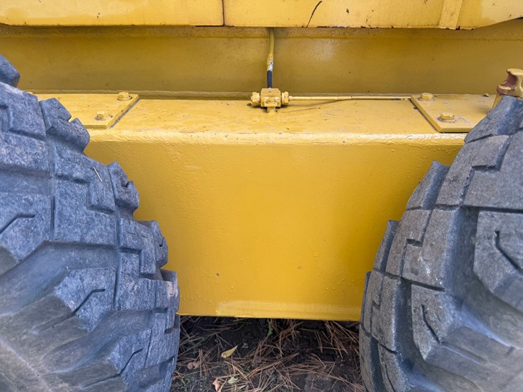#3534-•-komatsu-gd305a-motor-grader-image-61