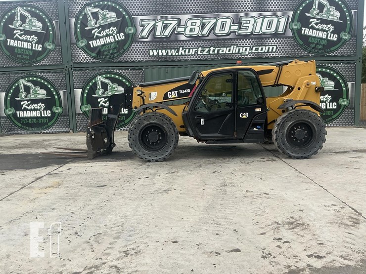 2020-caterpillar-tl642d-image-1