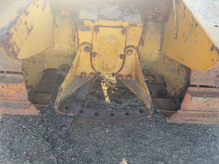 caterpillar-d2-image-28