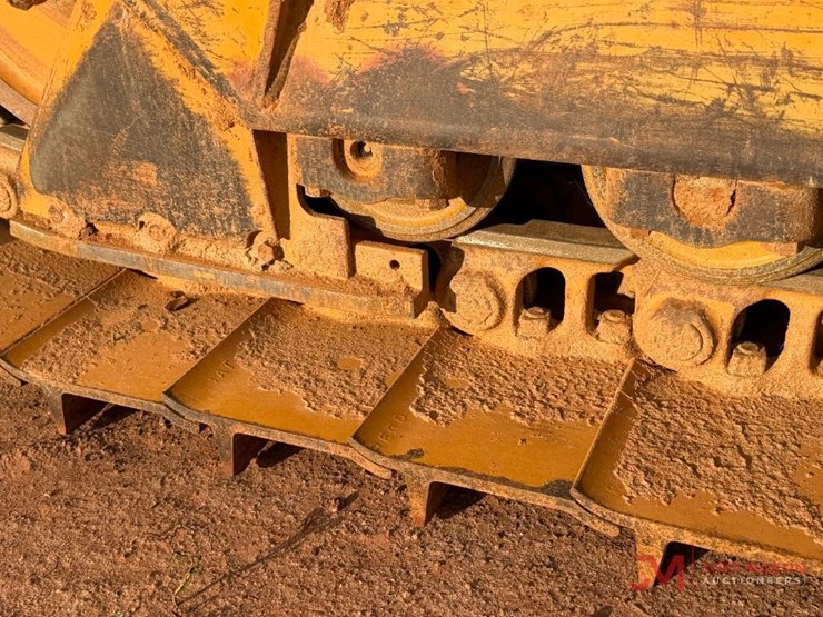 caterpillar-d6h-image-22