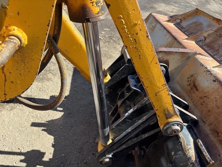 1988-deere-310c-image-16