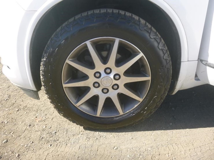 2016-buick-enclave-image-16