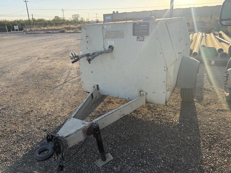 1995-leroi-q185dj-e-towable-air-compressor-image-1