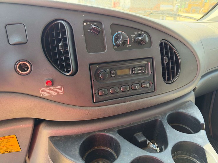 2007-utility-van-image-13