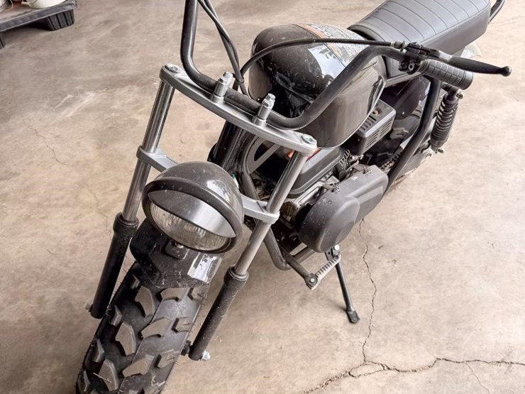 2023-massimo-motorcycle-image-1