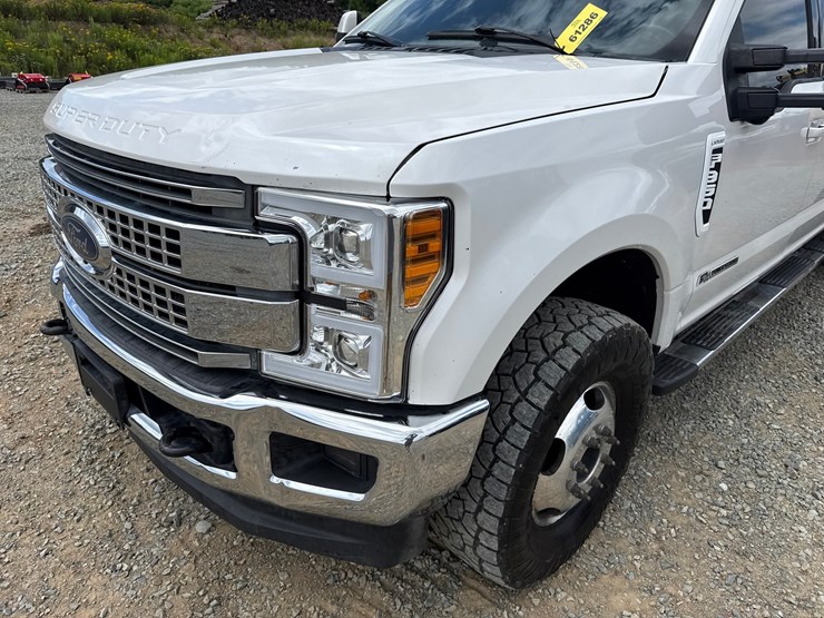 2017-ford-f350-image-9