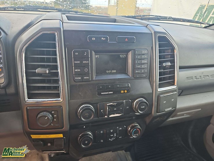 2017-ford-f550-image-19