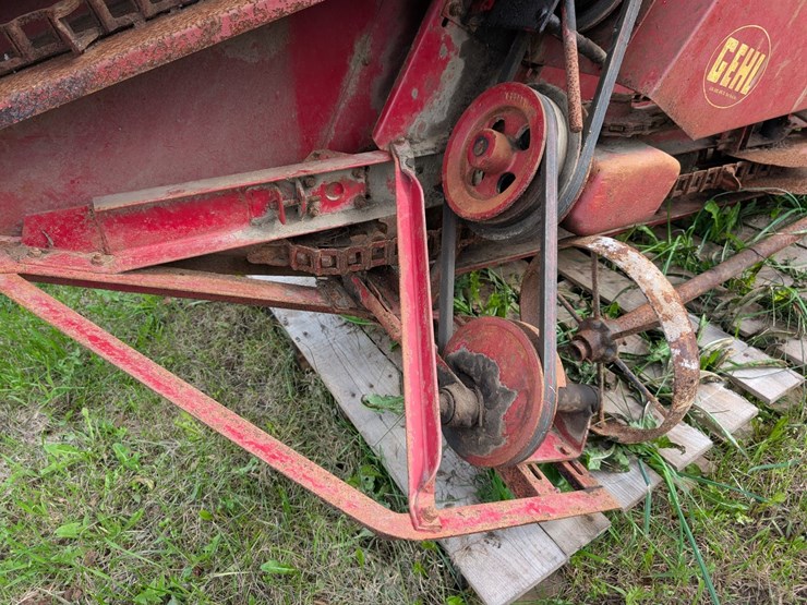 #4050-•-gehl-forage-harvester-image-22
