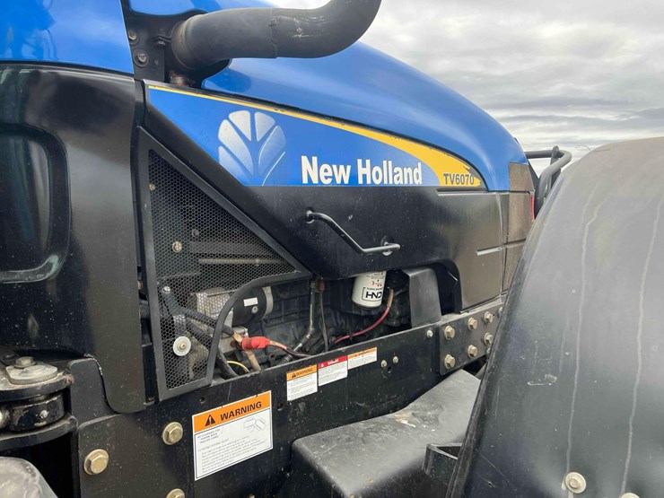 2014-new-holland-tv6070-image-18