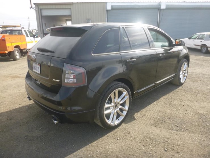 2010-ford-edge-image-3