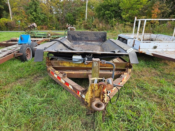 #2126-•-towmaster-tandem-axle-utility-tilt-trailer-image-8