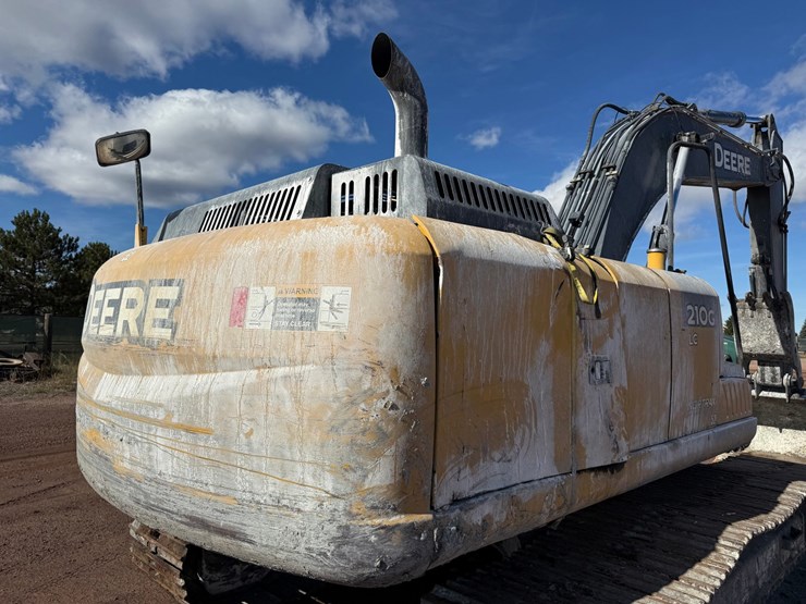 deere-210g-lc-image-29