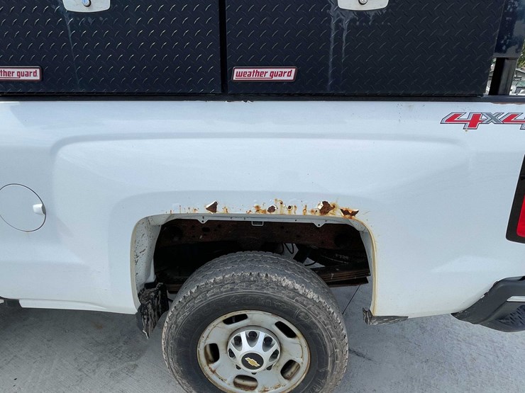 2016-chevrolet-2500-image-22