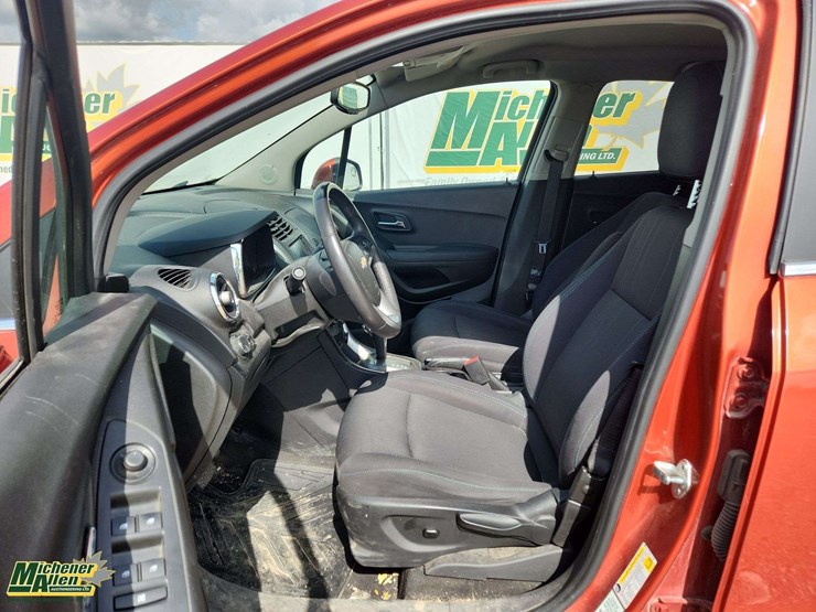 2014-chevrolet-trax-lt-image-13