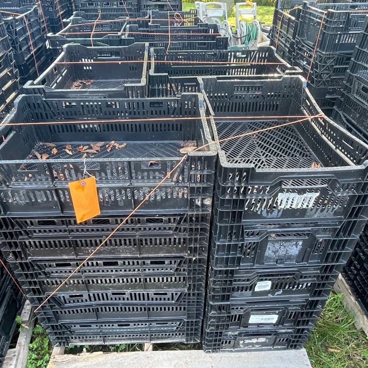 #3221 • Pallet of Stackable Poly Crates