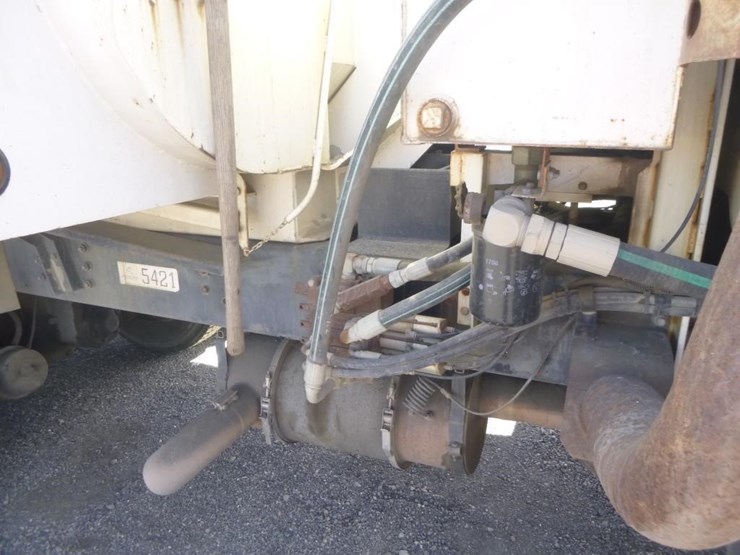 2002-international-2574-image-27
