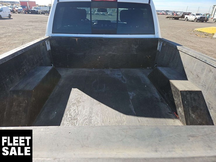 2018-dodge-2500-image-15