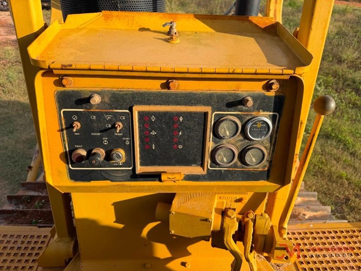caterpillar-d6h-image-9