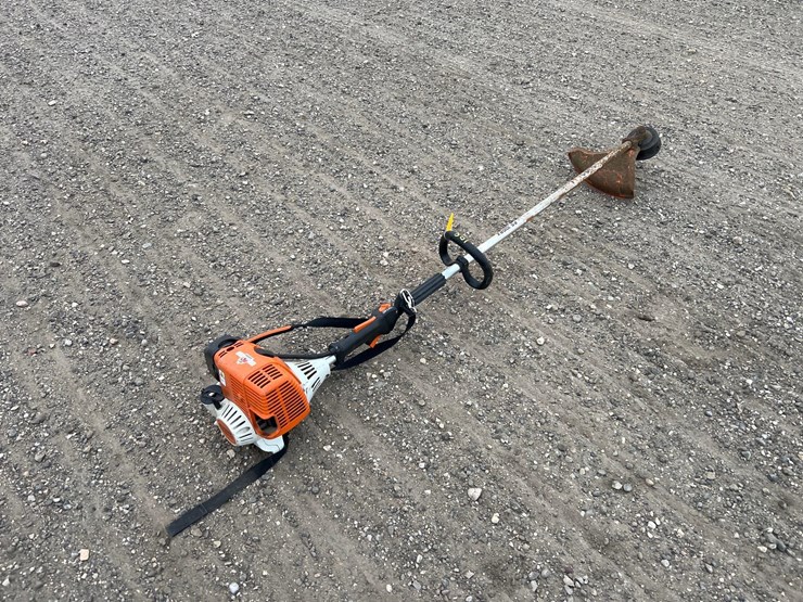 stihl-is-100rx-trimmer-image-1