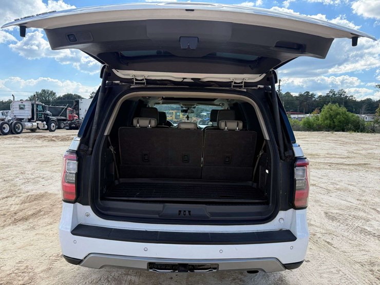 2020-ford-expedition-limited-image-24
