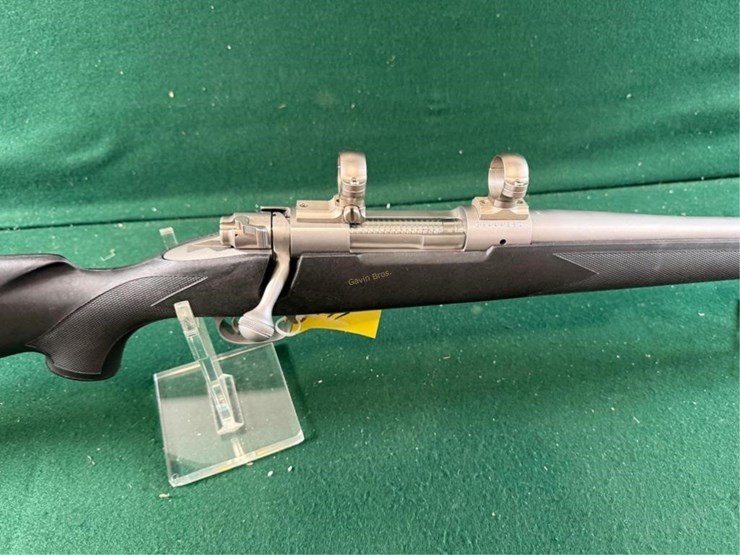 winchester-mdl.70-7mm-wsm-rifle-image-5