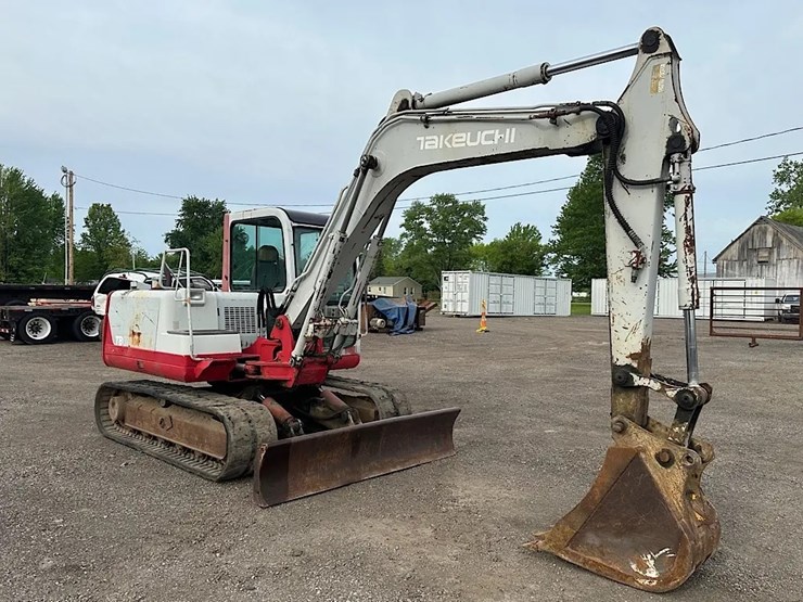 takeuchi-tb070-image-2