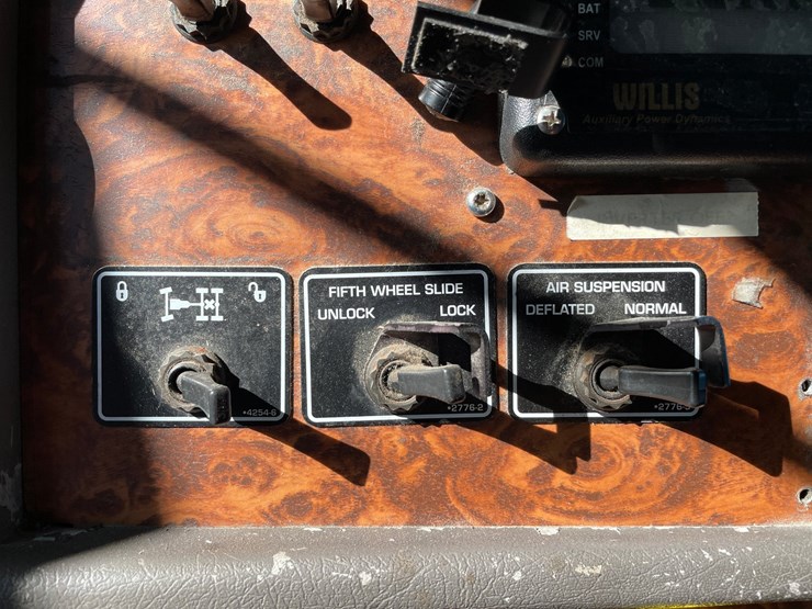 2001-kenworth-w900l-image-91