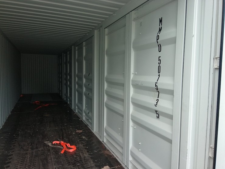 8'x40'x9.5'-high-cube-shipping-container-image-6