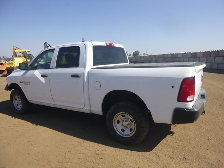 2016-dodge-1500-image-5