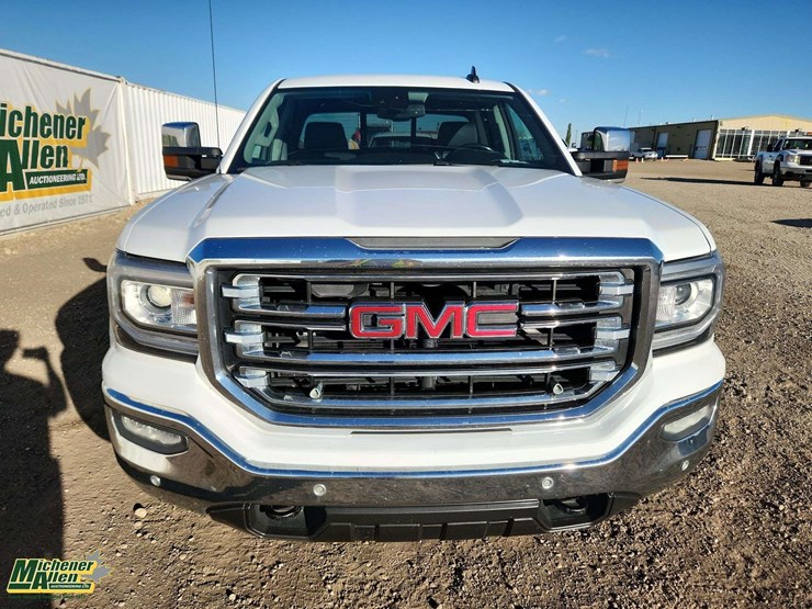 2017-gmc-sierra-1500-image-28