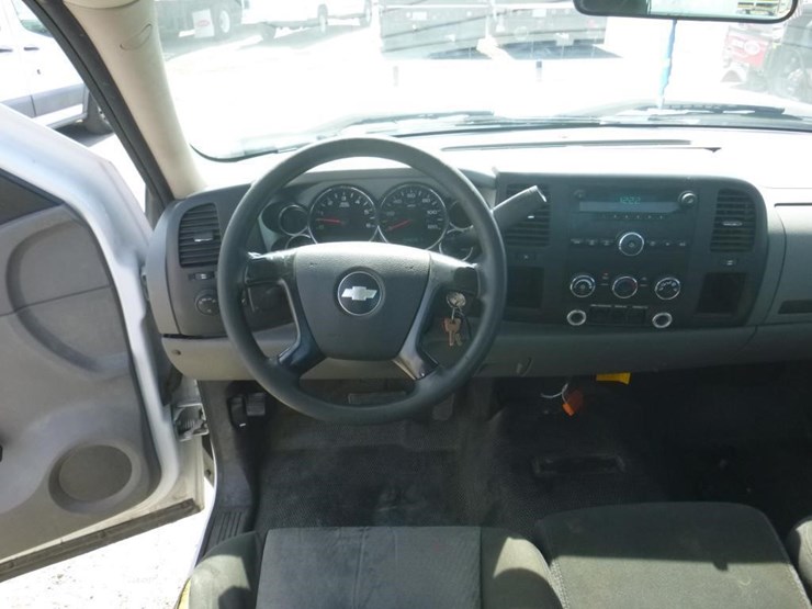 2009-chevrolet-3500hd-image-7
