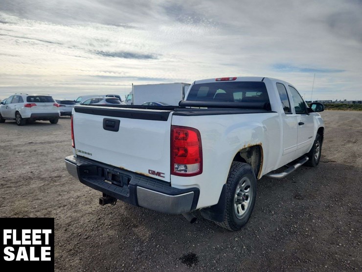 2013-gmc-sierra-1500-image-4
