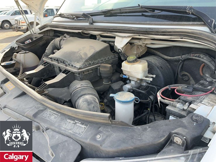 2016-mercedes-benz-sprinter-3500-image-29