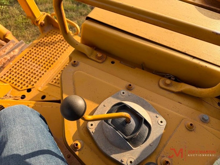 caterpillar-d6h-image-6