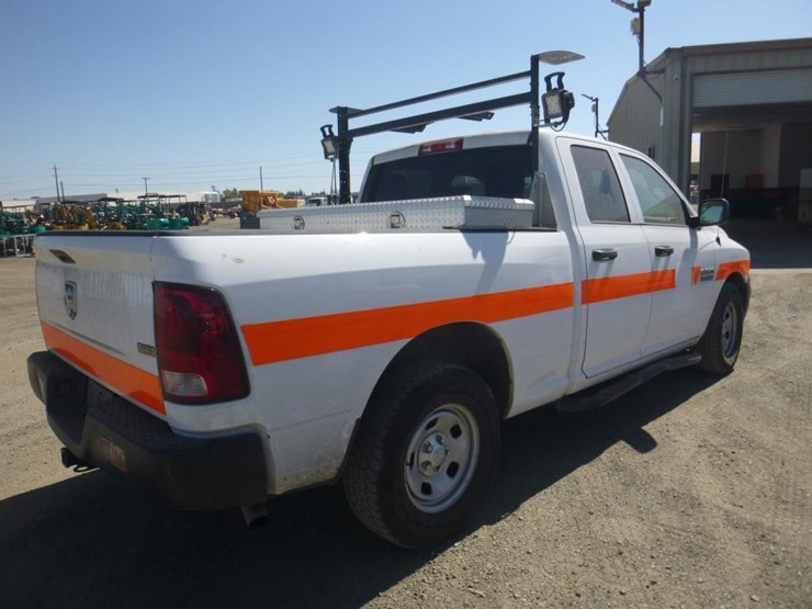 2016-dodge-1500-image-3